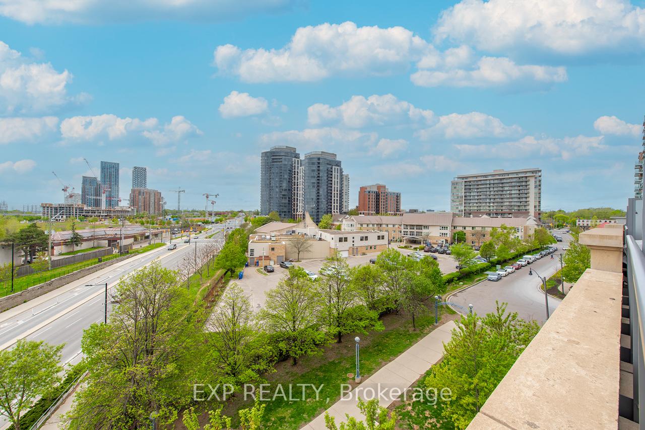 2 Bedrooms Condo at 1 Michael Power, Toronto For sale