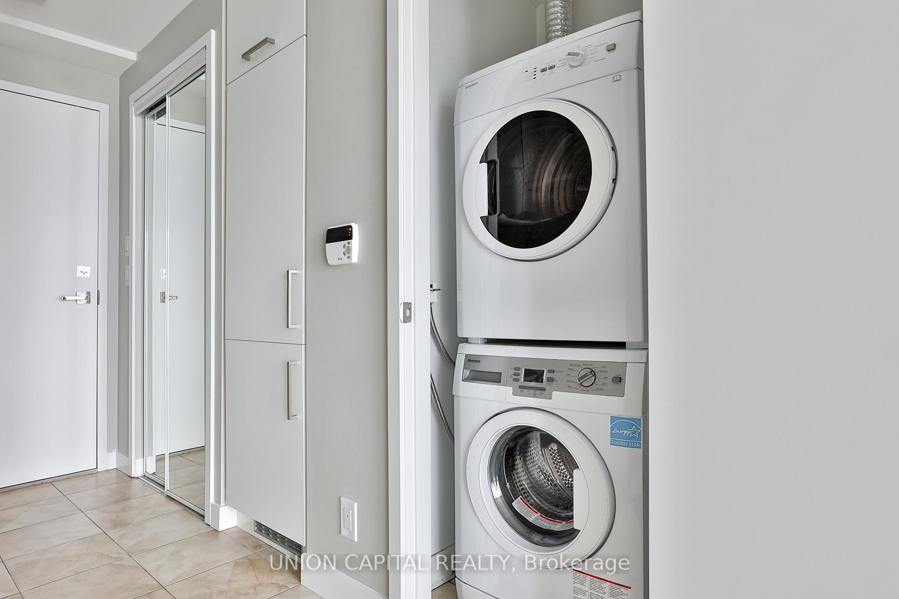Condo at 14 York, Toronto For sale