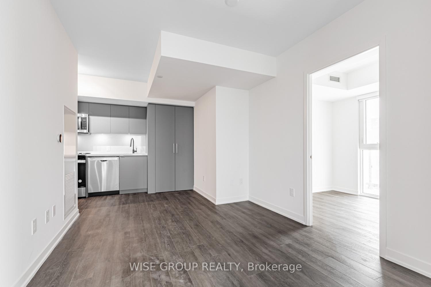 3 Bedrooms Condo at 500 Wilson, Toronto For sale