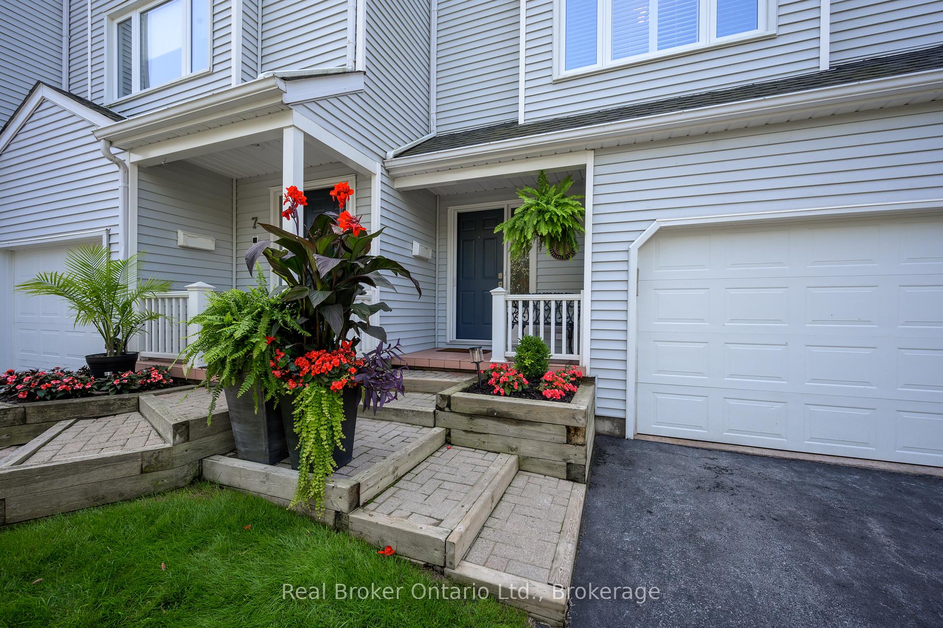 #8 - 177 Main Street, Grimsby, ON L3M 1S1 #8