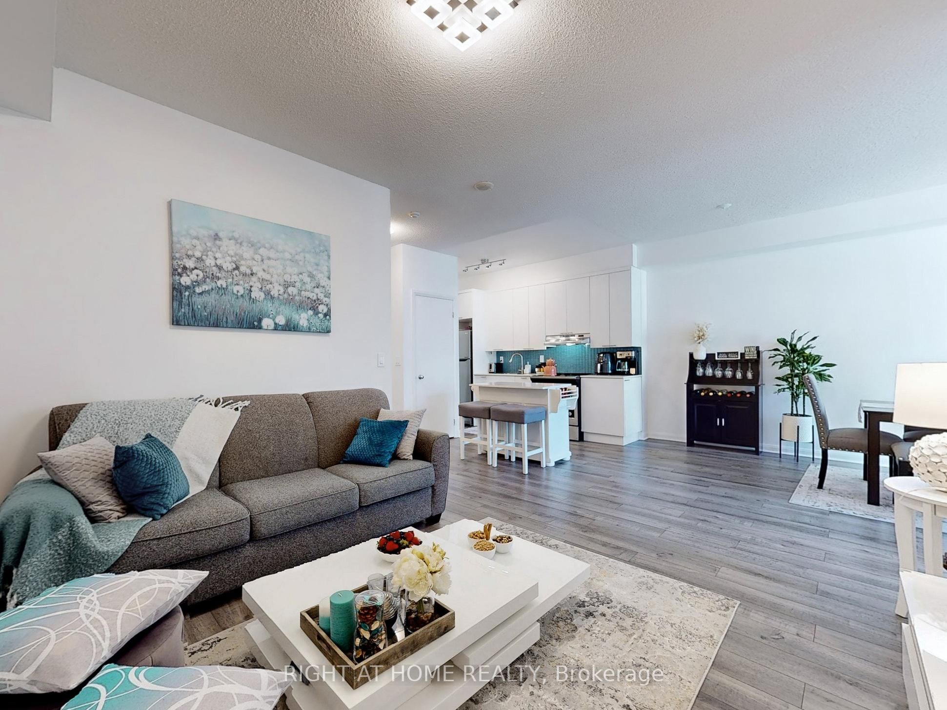 111 Elizabeth Street, #1702