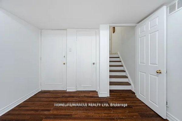 4 Bedrooms Condo at 7080 Copenhagen, Mississauga For sale