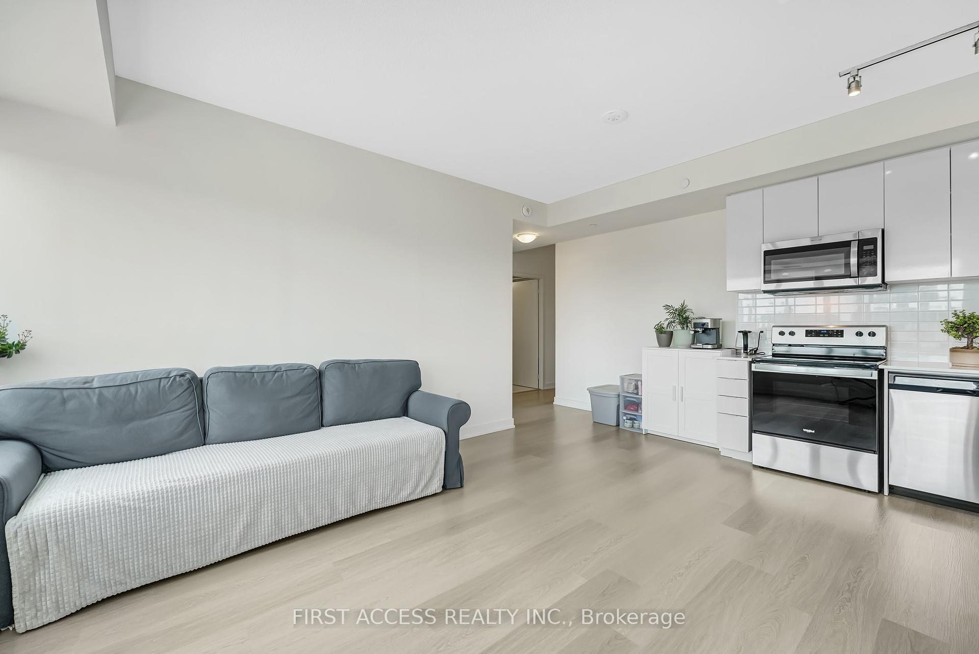 2 Bedrooms Condo at 859 The Queensway,  Toronto For sale