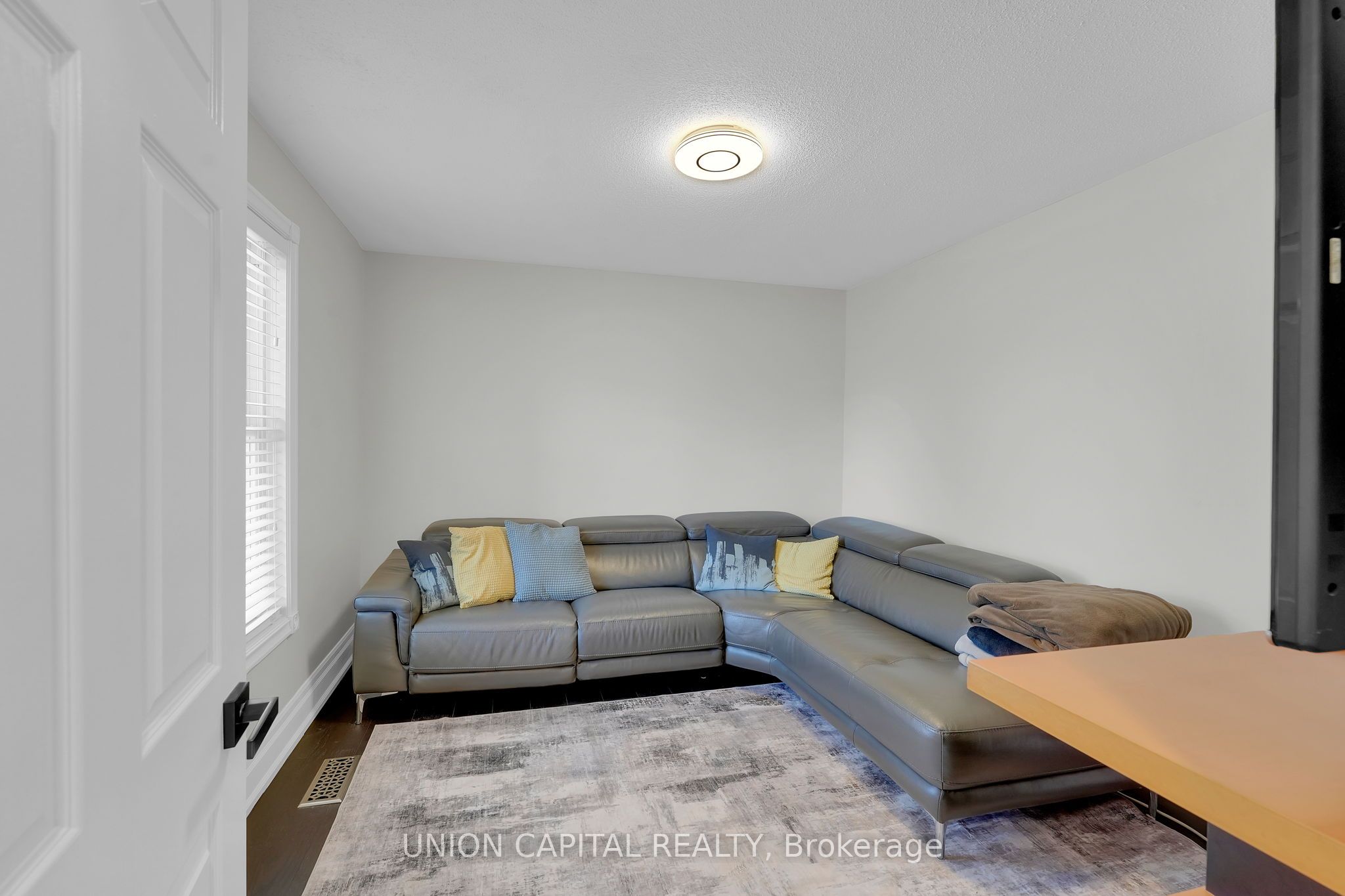 12 Reesor Place