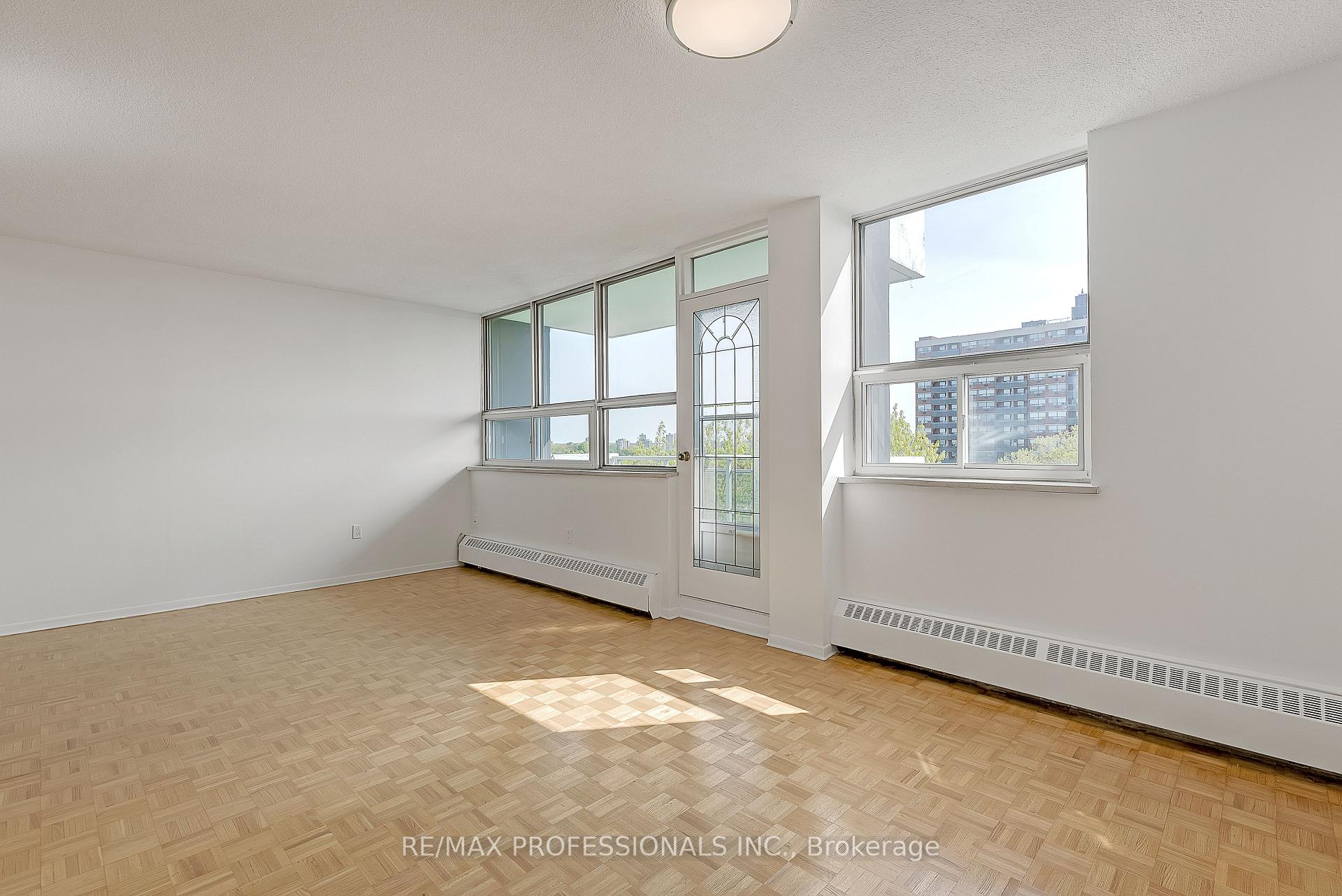2 Bedrooms Co-op at 151 La Rose,  Toronto For sale