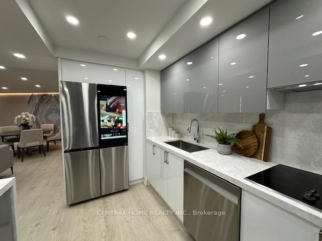 2 Bedrooms Condo at 85 Skymark,  Toronto For sale
