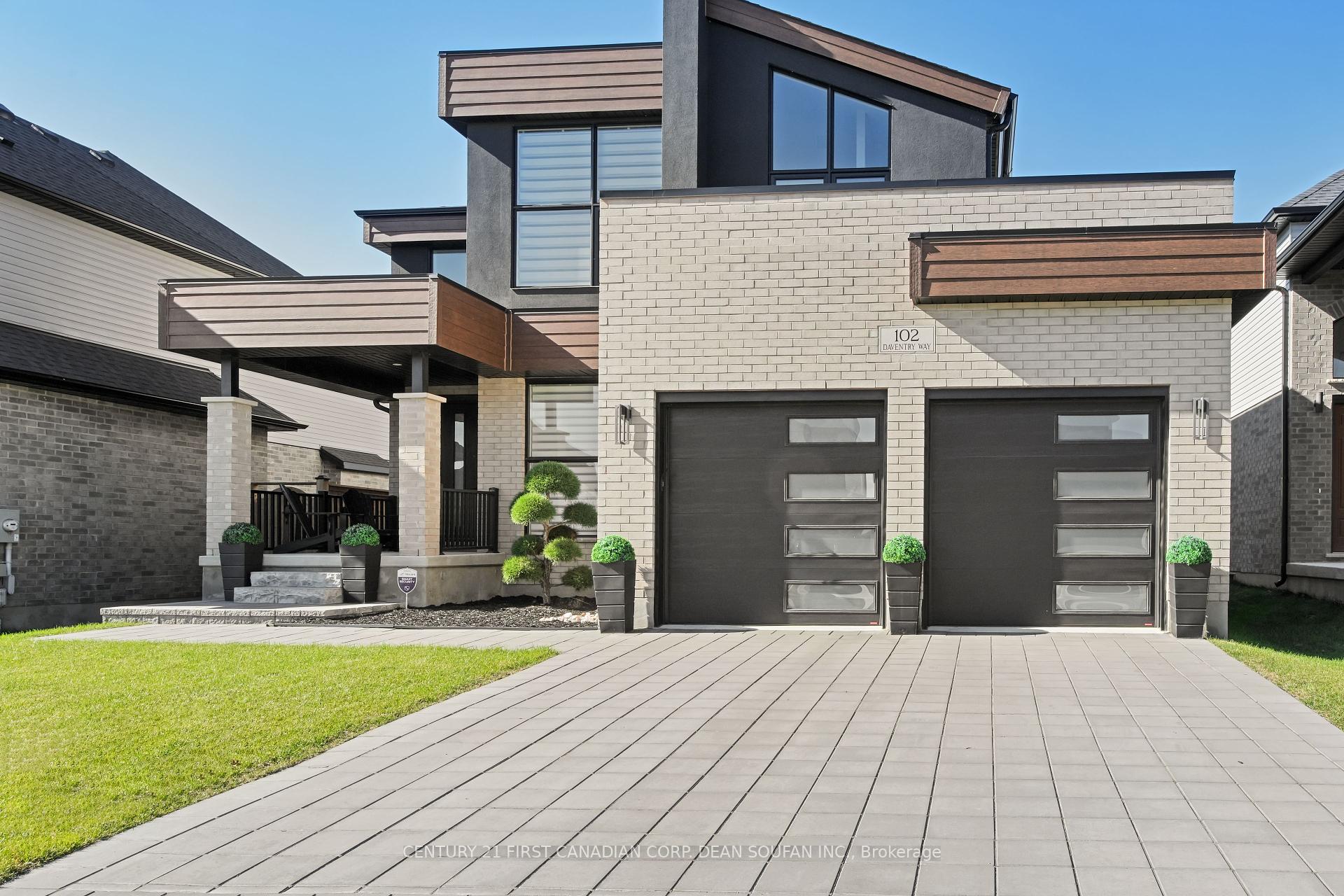 102 Daventry Way ; MLS ID: X12112819