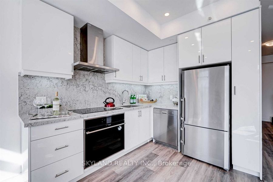 57 Finch Avenue W, #41