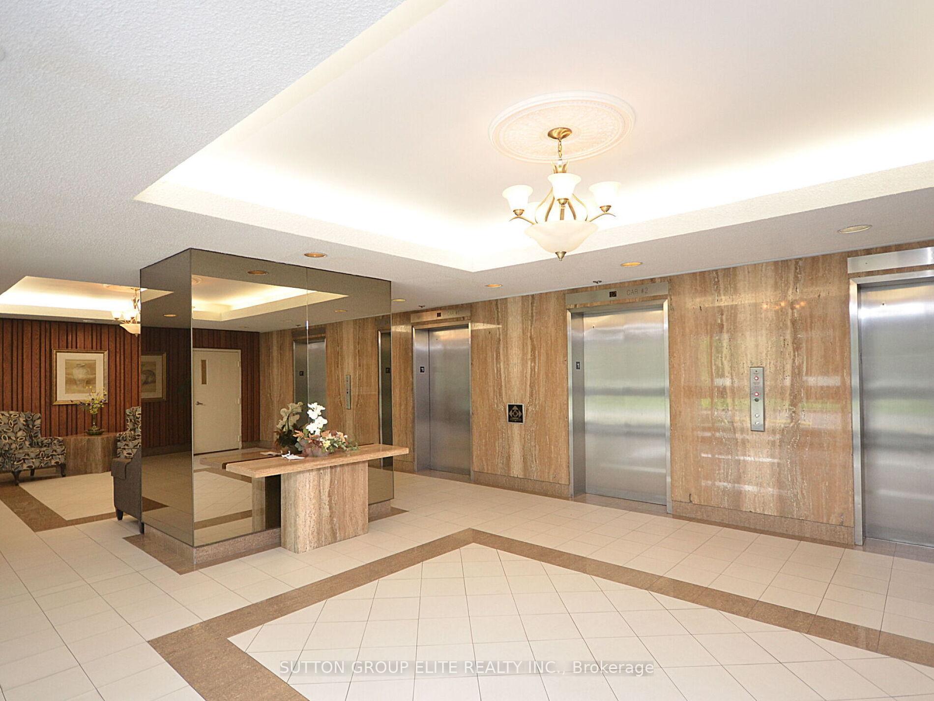 2 Bedrooms Condo at 50 Elm, Mississauga For sale