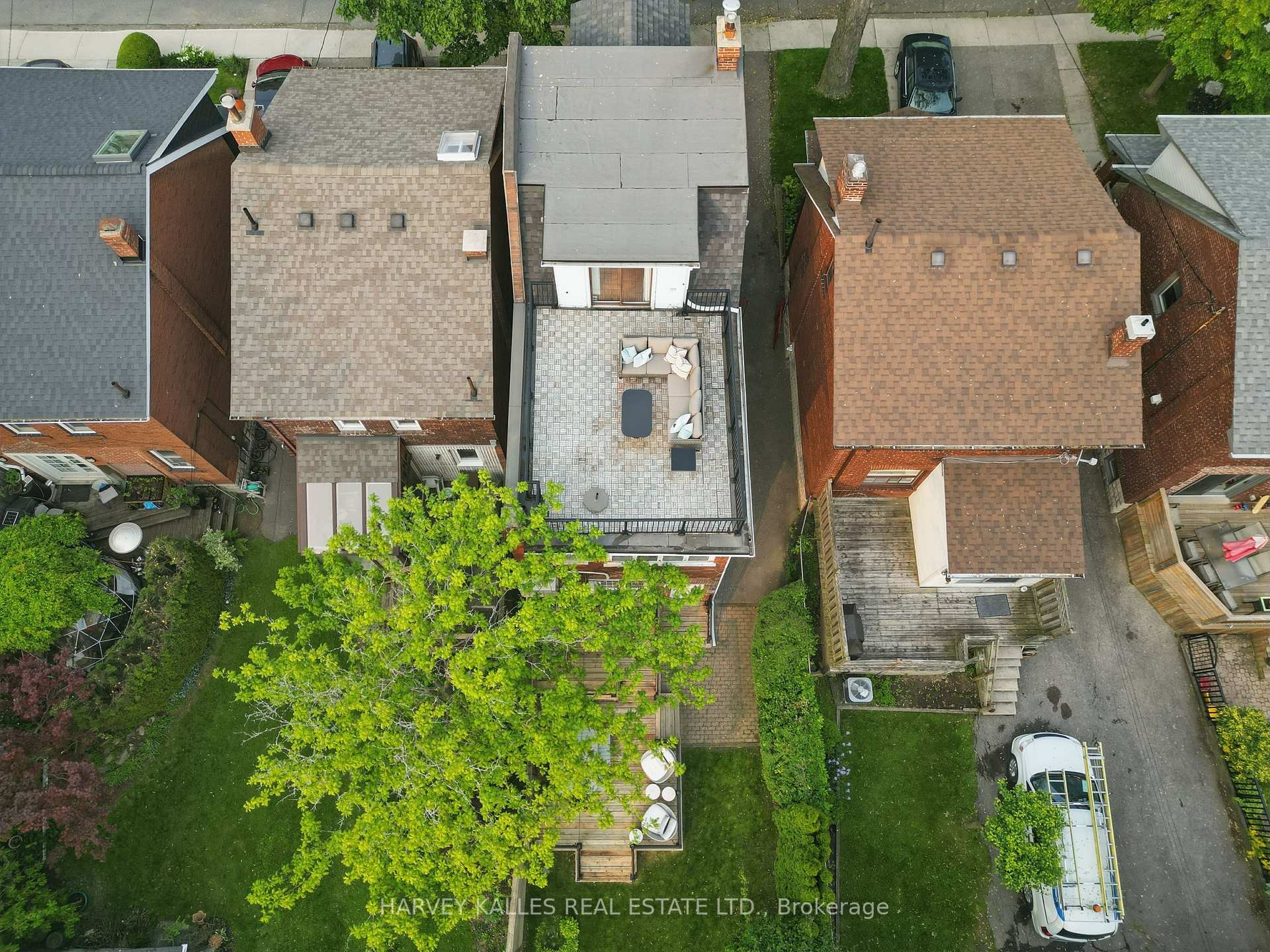 34 Winnett Avenue