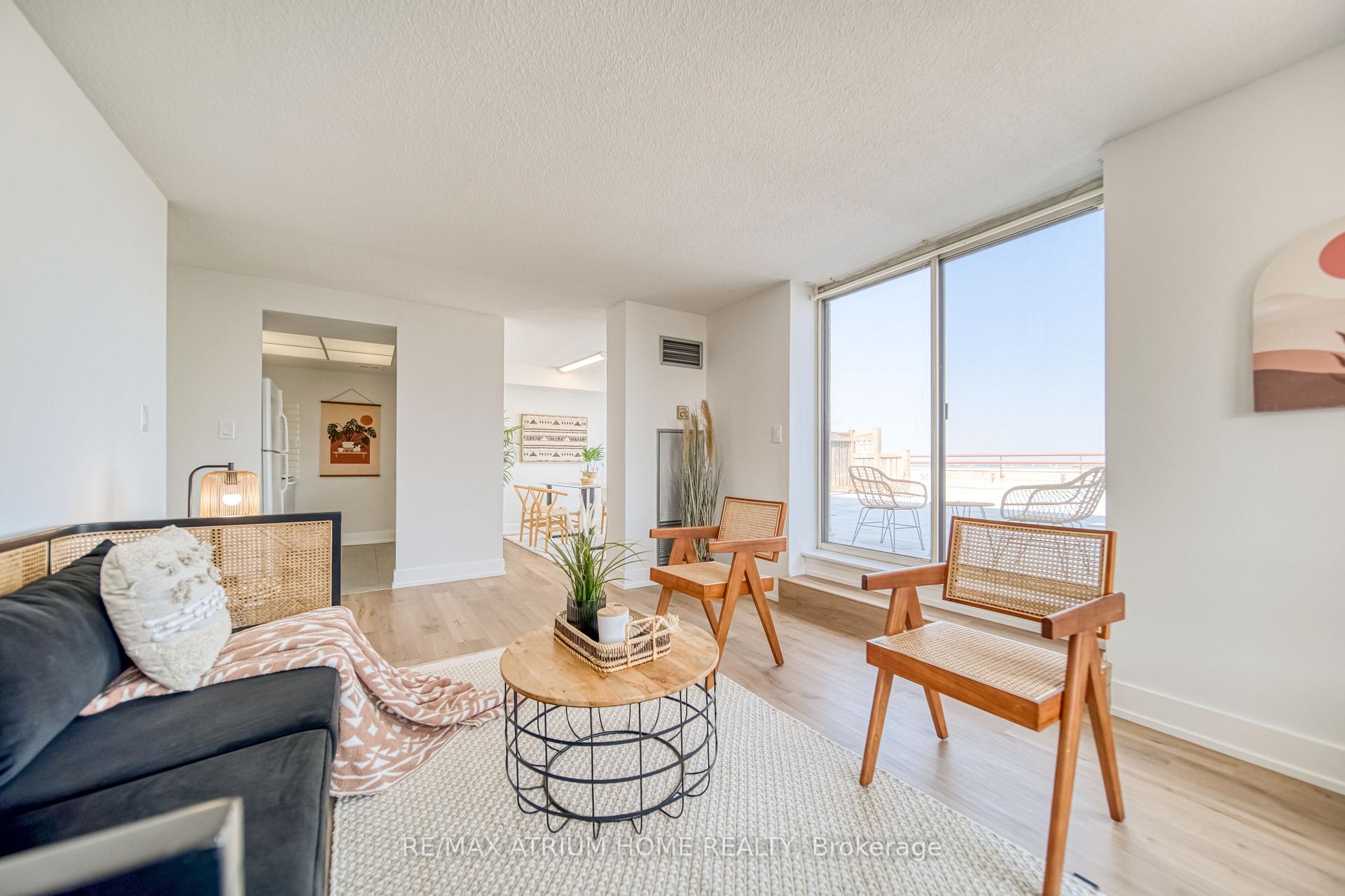 3 Bedrooms Condo at 5765 Yonge, Toronto For sale