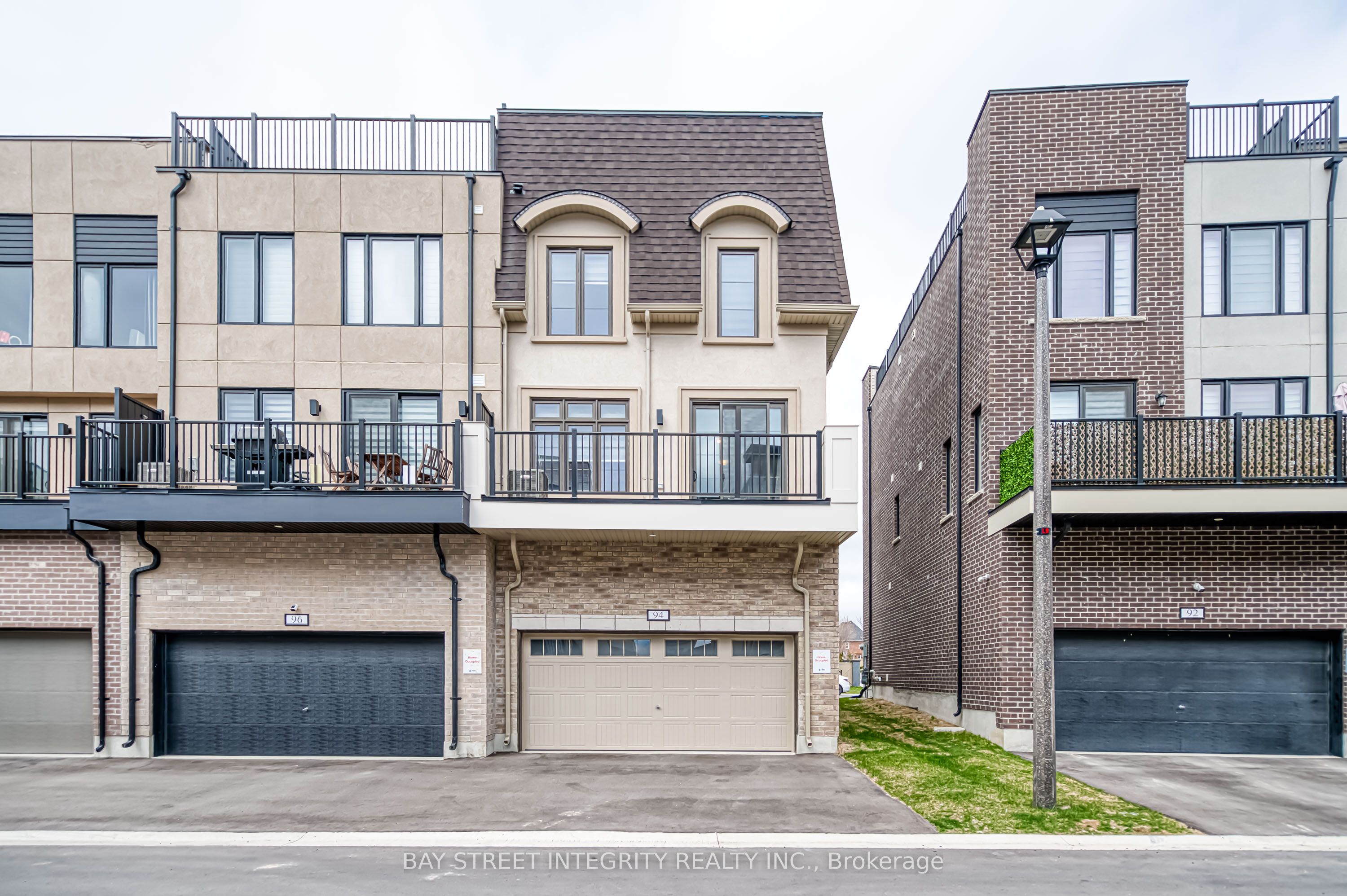 94 Guardhouse Crescent