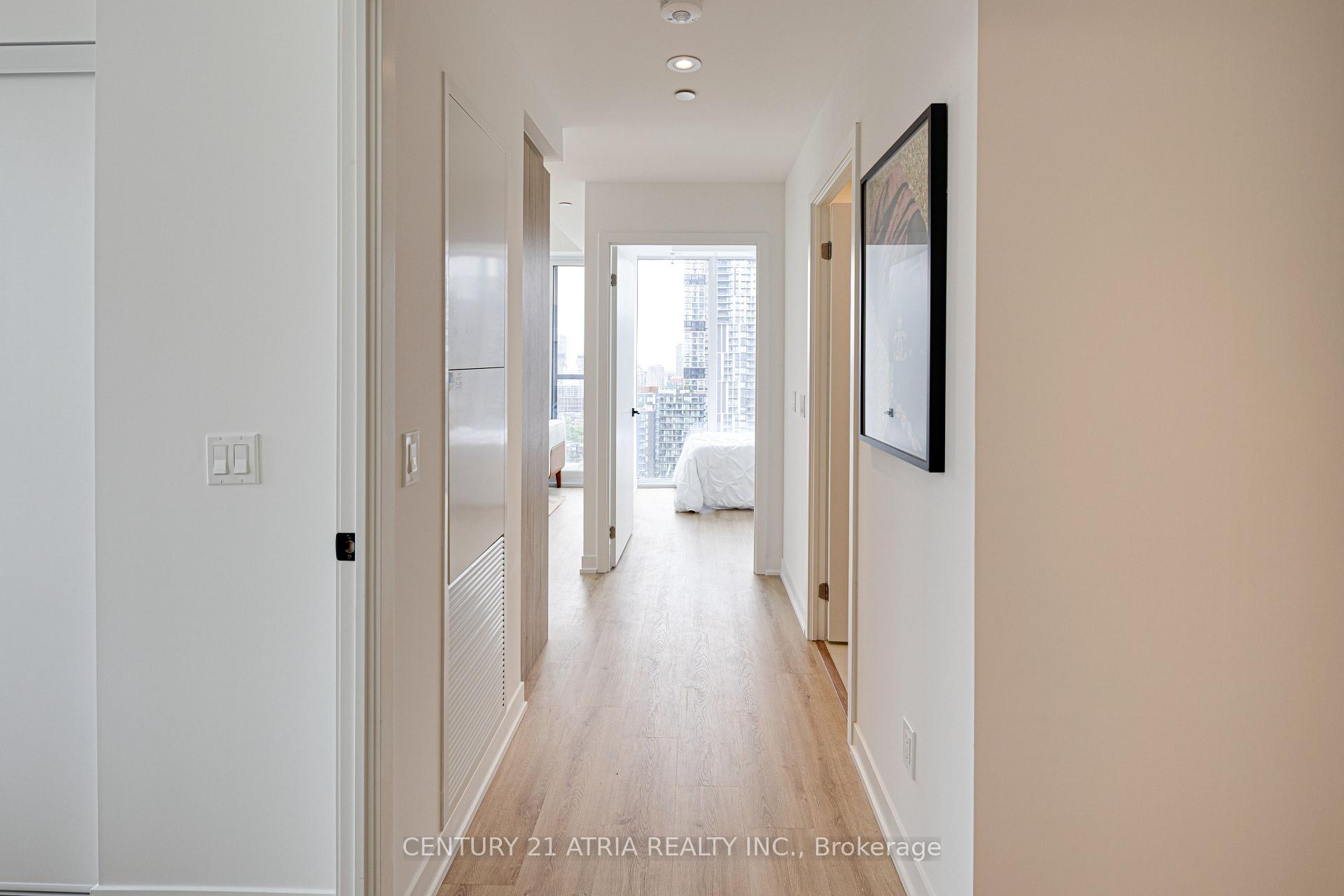 2 Bedrooms Condo at 319 Jarvis, Toronto For sale
