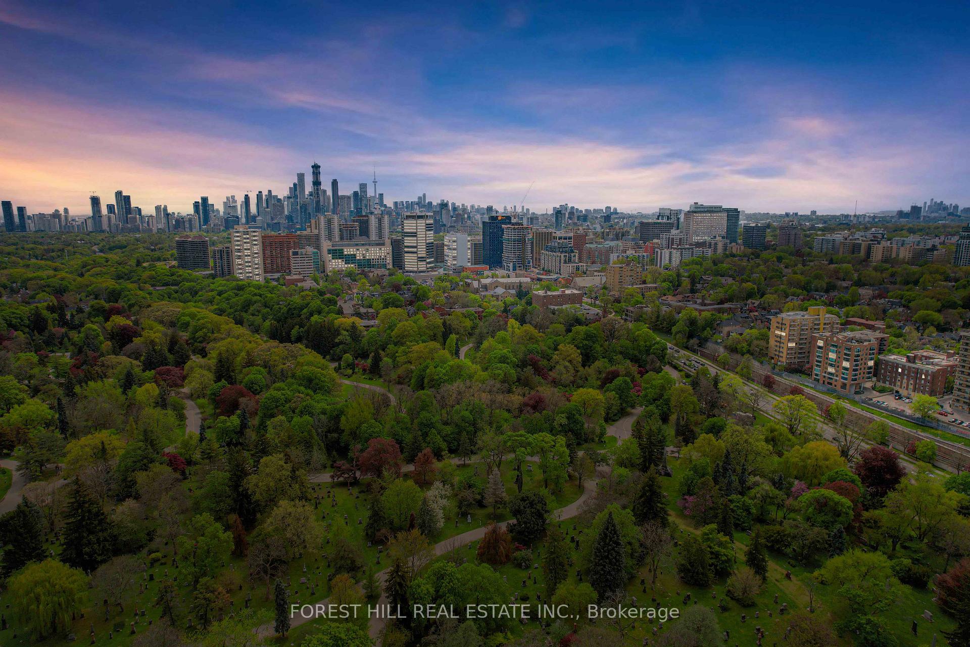 2 Bedrooms Condo at 68 Merton, Toronto For sale