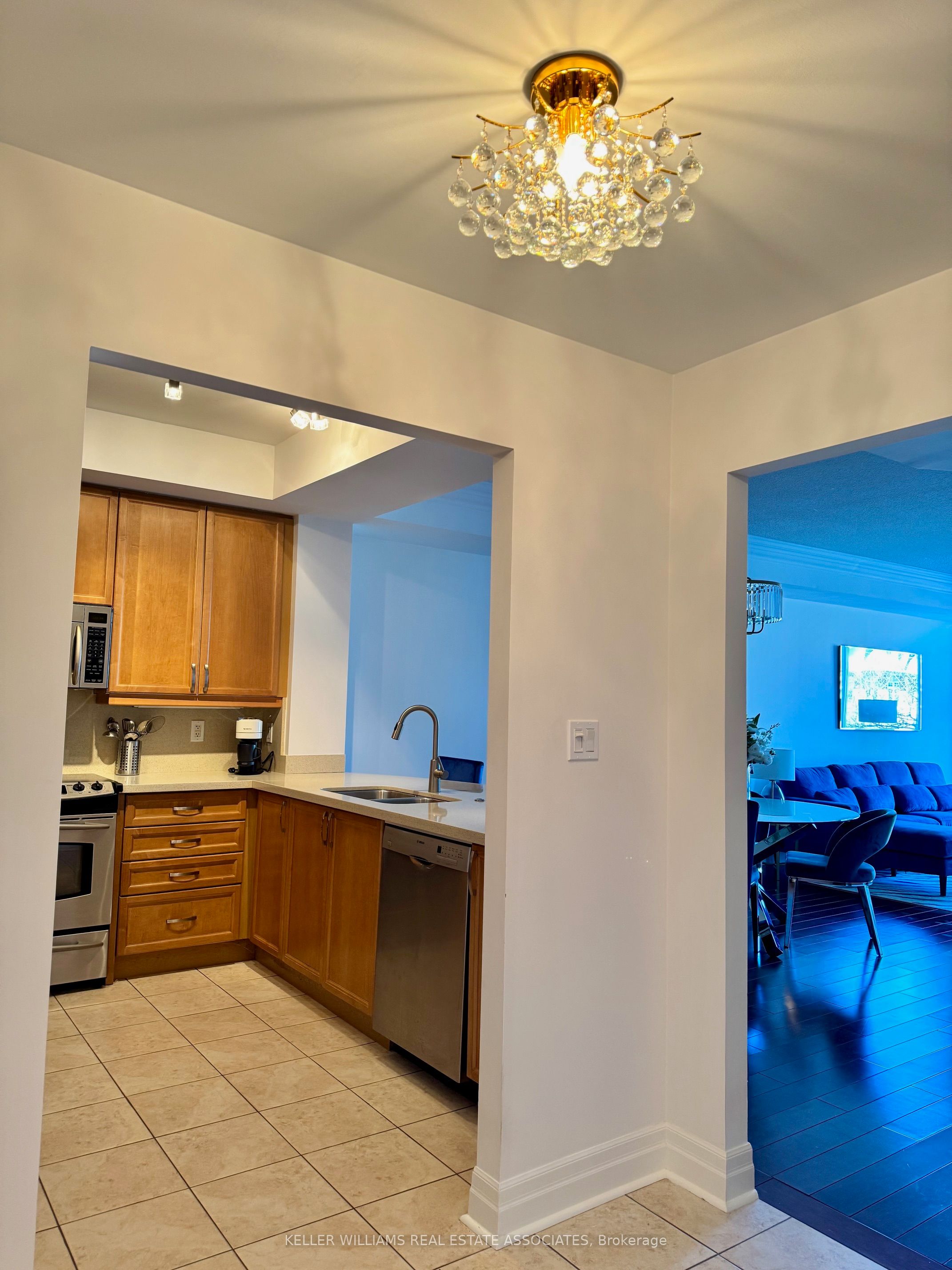 80 Port Street E, #208