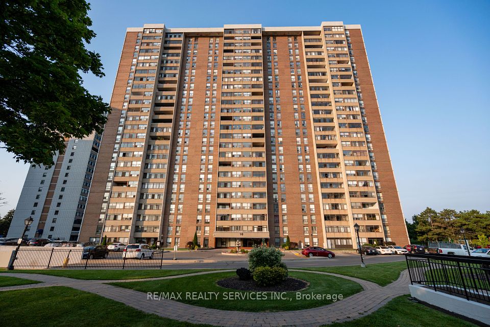 #204 - 18 Knightsbridge Road, Brampton, ON L6T 3X5
