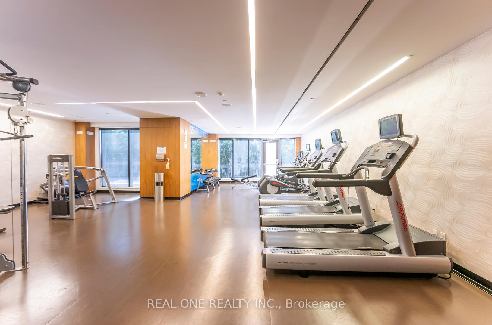 1 Bedroom Condo at 36 Park Lawn, Toronto For sale