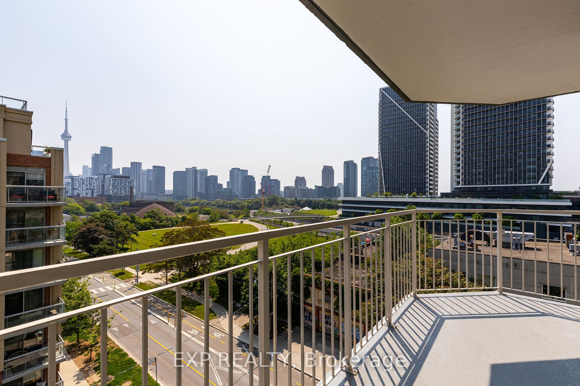 2 Bedrooms Condo at 18 Stafford, Toronto For sale
