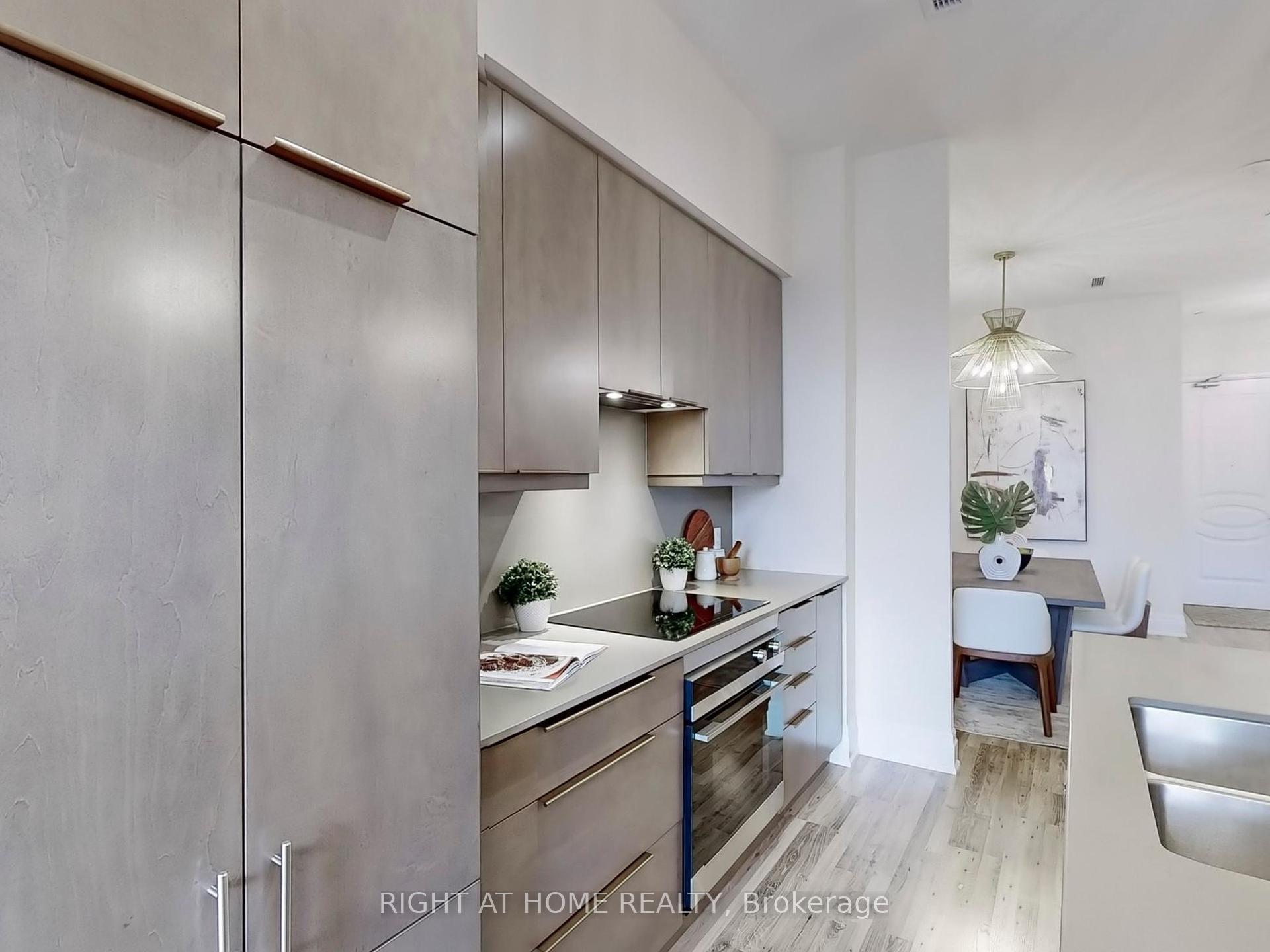 2 Bedrooms Condo at 9075 Jane, Vaughan For sale