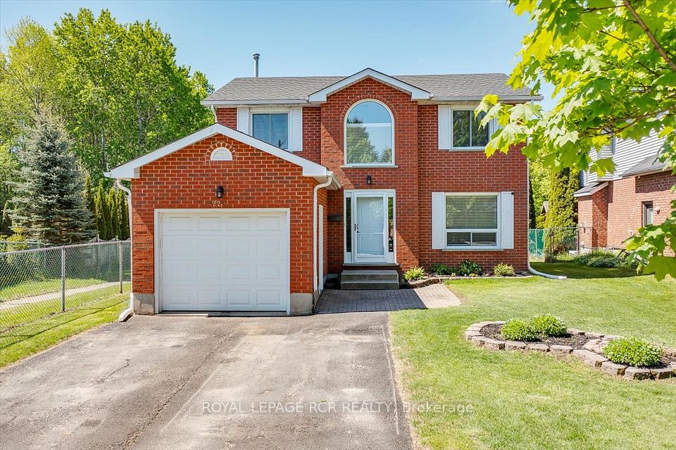 229 Elmwood