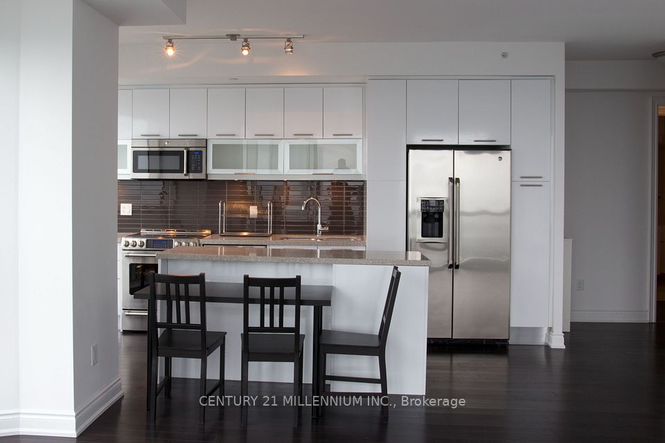 388 Yonge Street