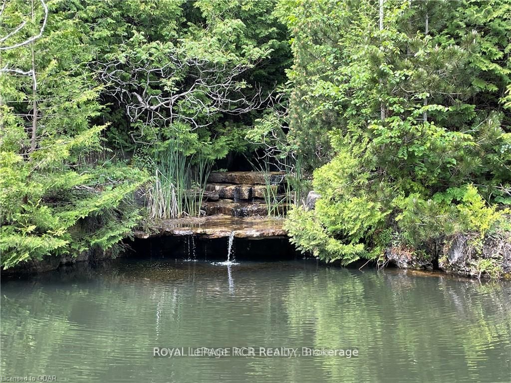 7 Flaherty Lane, Caledon, ON L7K 2P2