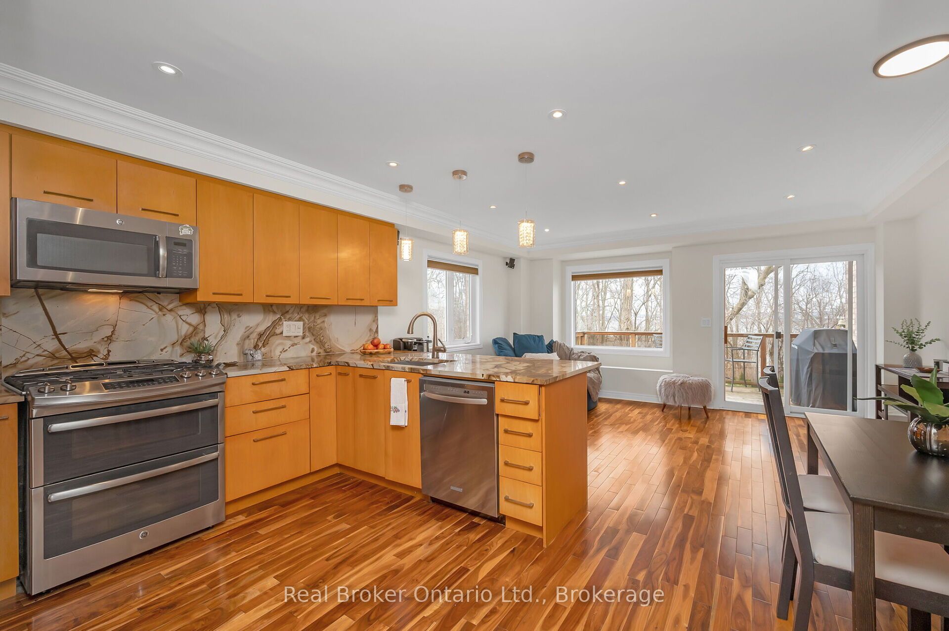 710 Spring Gardens Road, #98