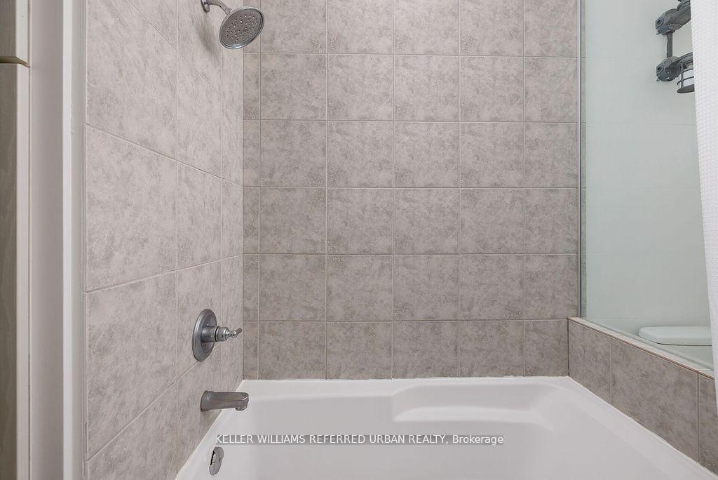 1 Bedroom Condo at 155 Dalhousie,  Toronto For sale