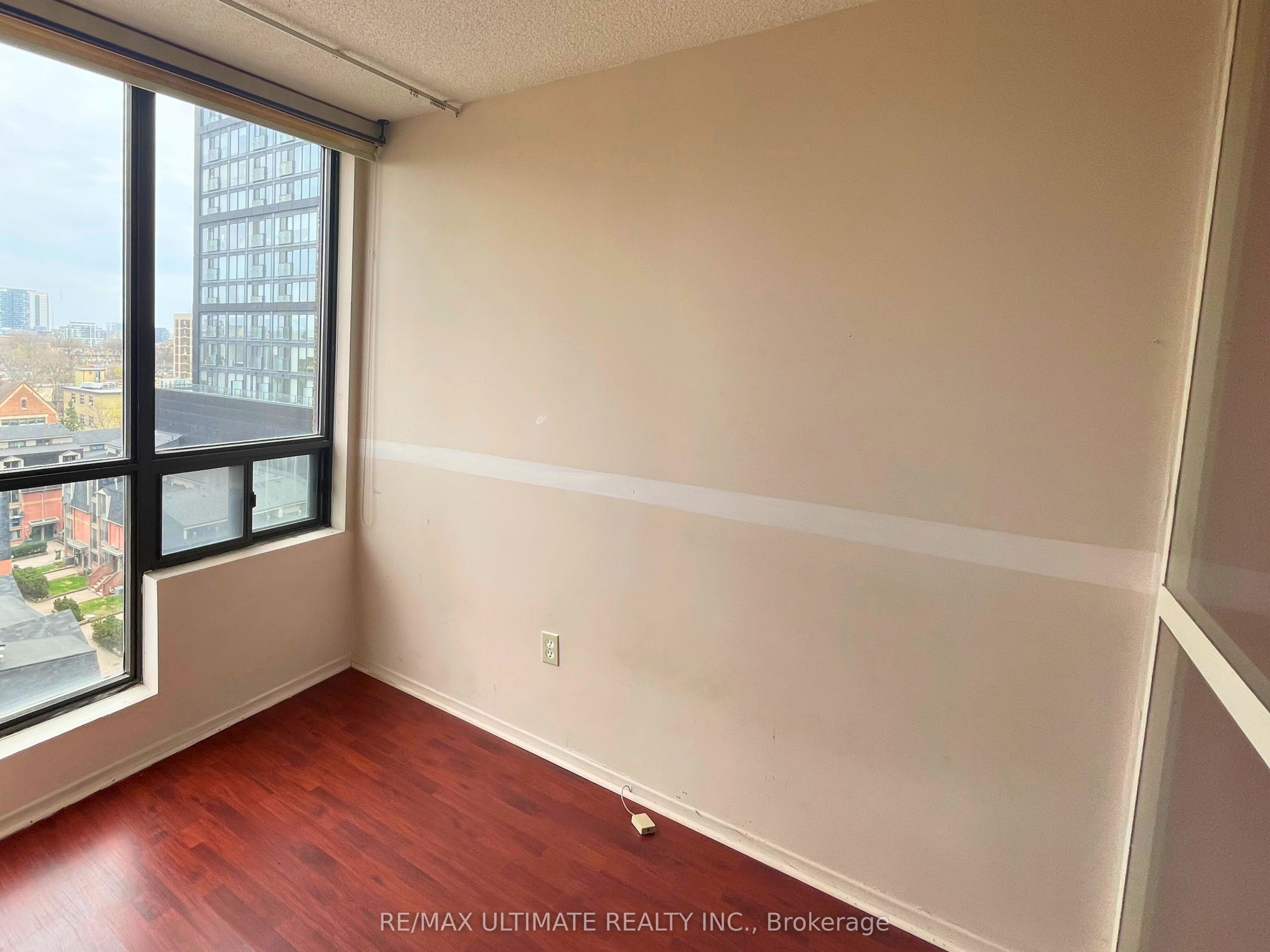 117 Gerrard Street E, #804