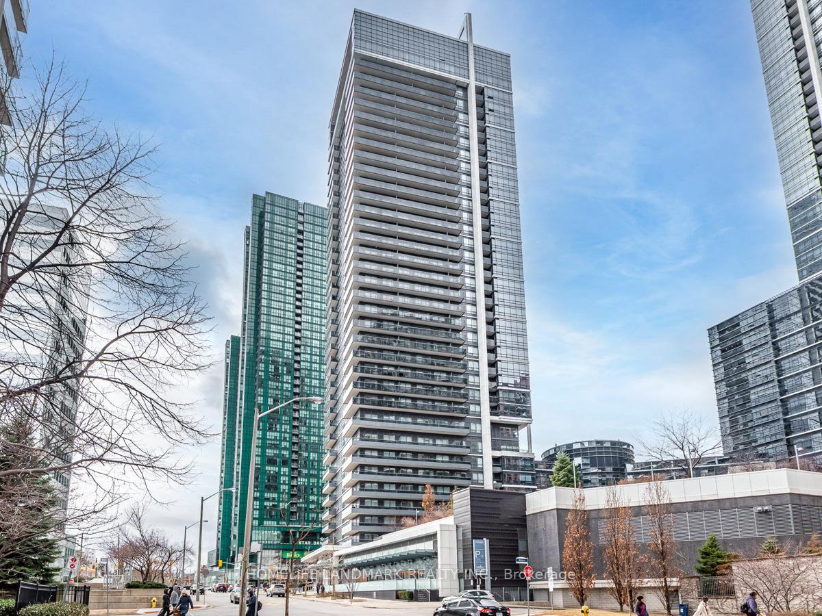 2 Bedrooms Condo at 2 Anndale, Toronto For sale