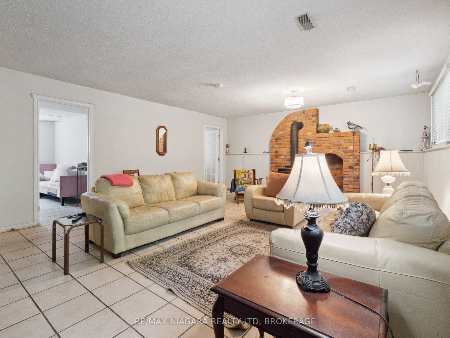 10 Beverly Glen Drive