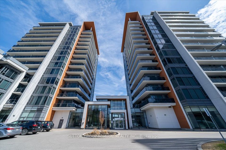 9600 Yonge