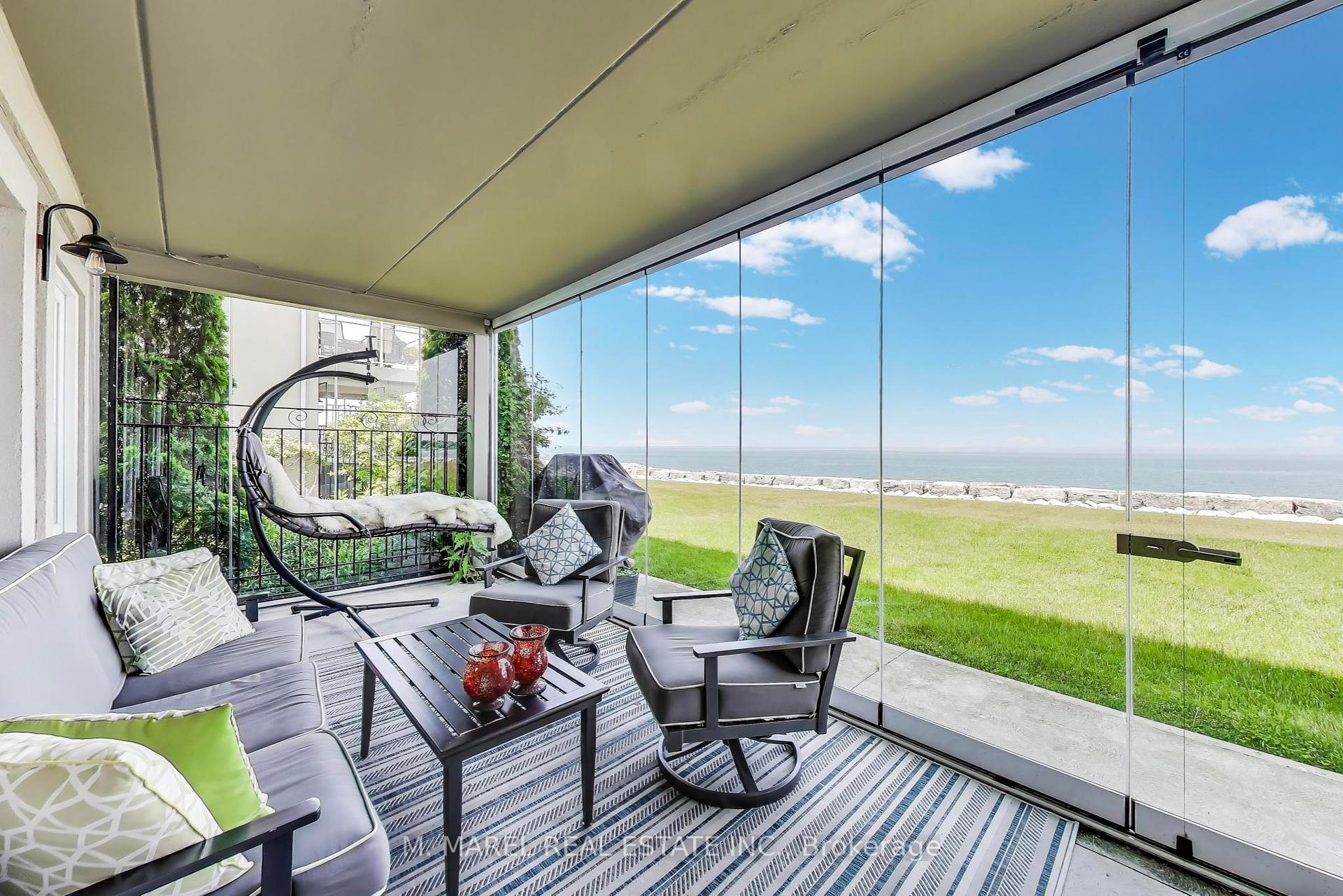 4 Bedrooms Condo at 484 Millen, Hamilton For sale