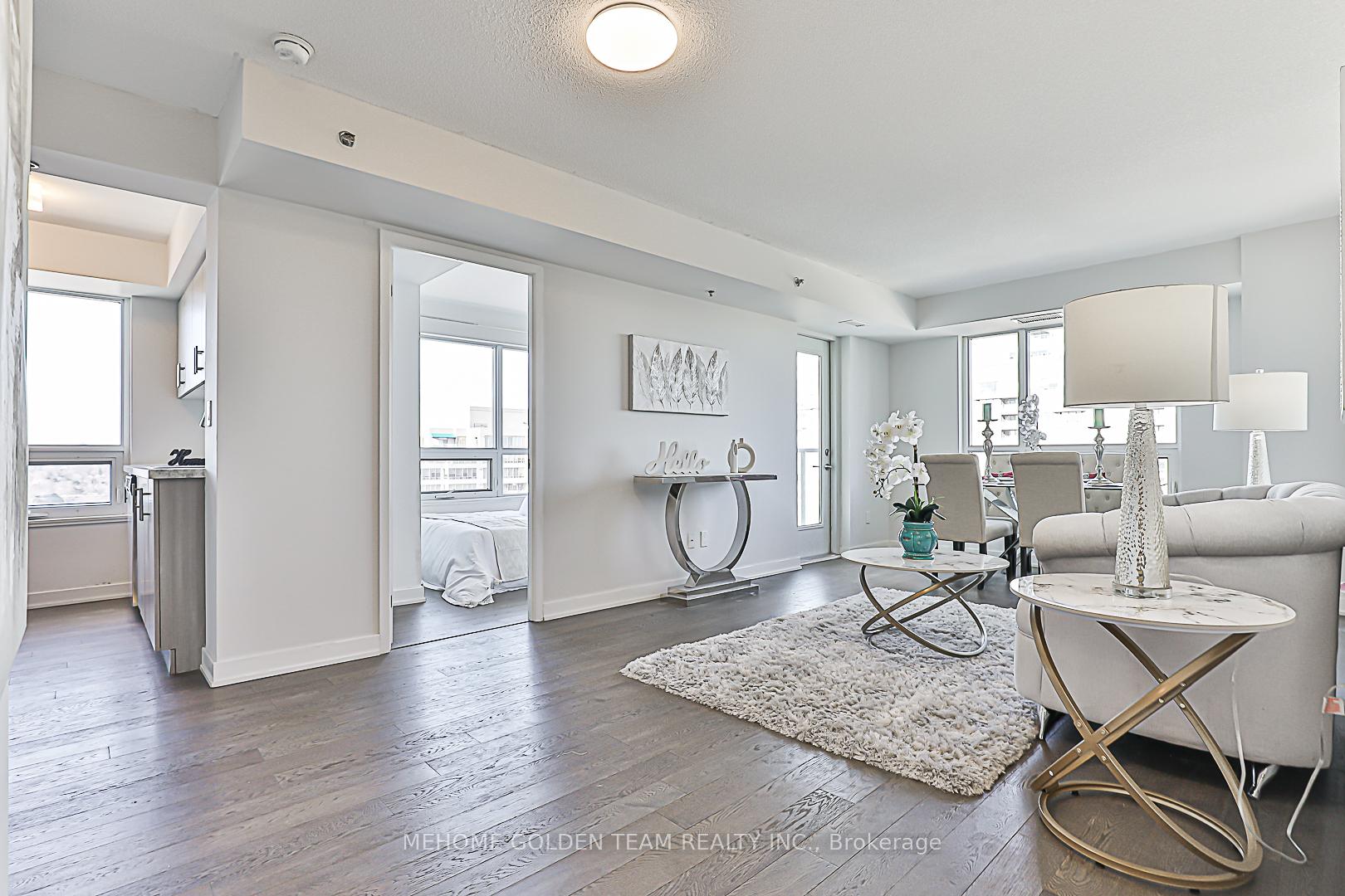 3 Bedrooms Condo at 185 Bonis,  Toronto For sale