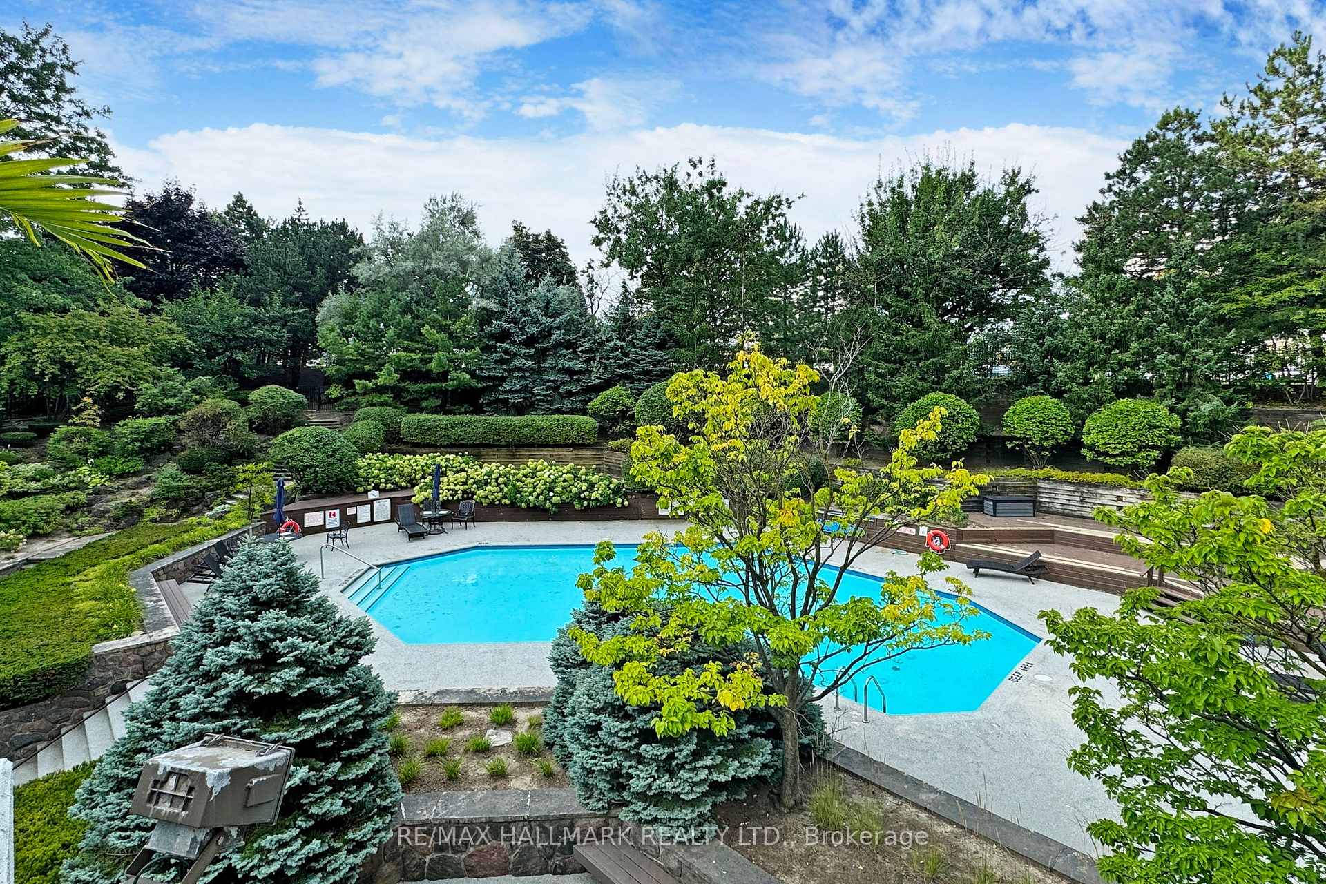 2 Bedrooms Condo at 2350 Bridletowne, Toronto For sale
