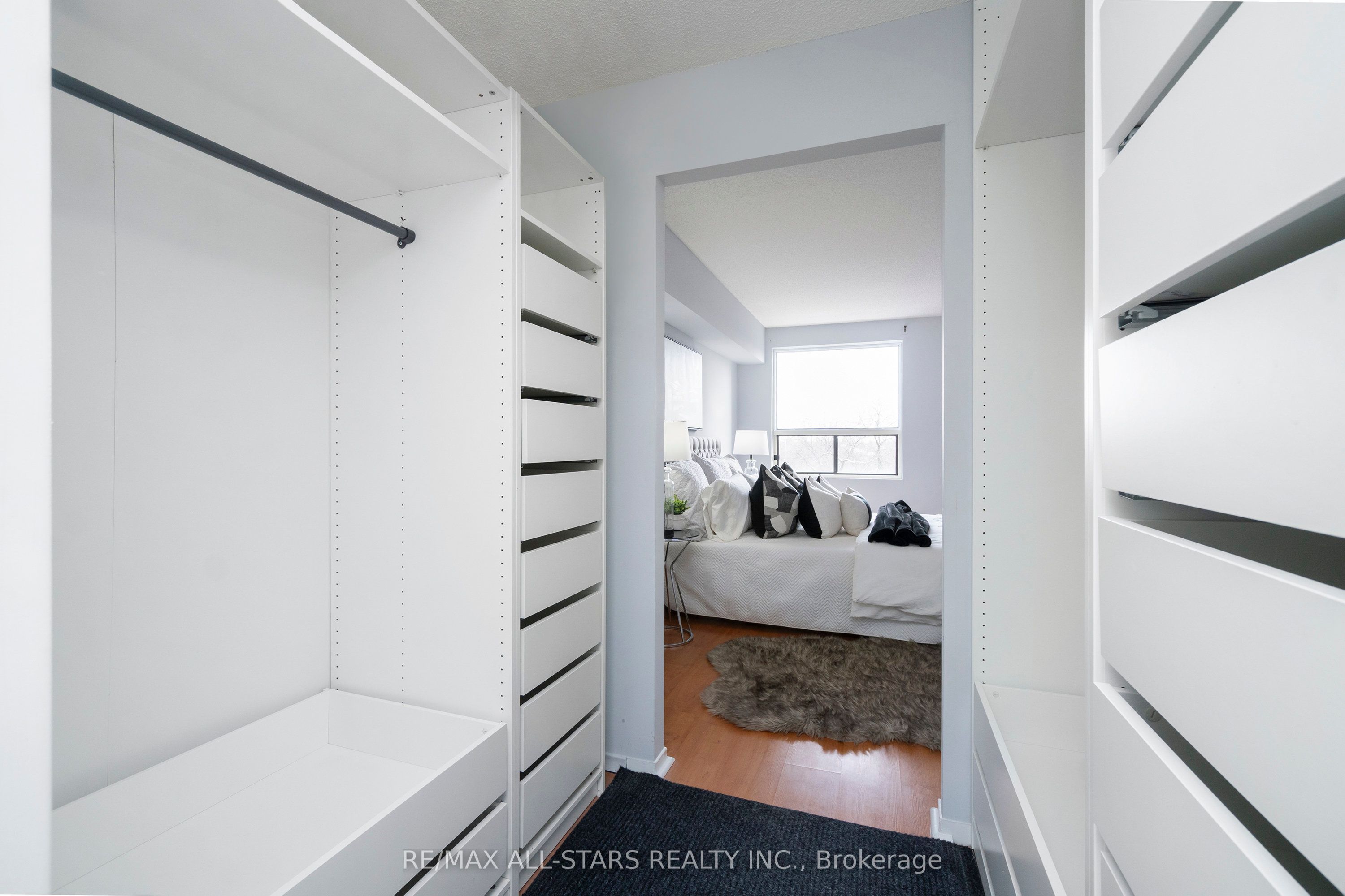 2 Raymerville Drive, #512