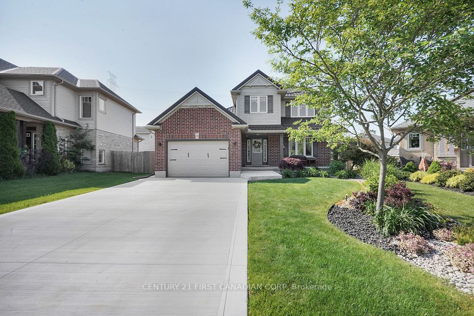 12 Hawthorn Court, St. Thomas, ON N5P 0A1