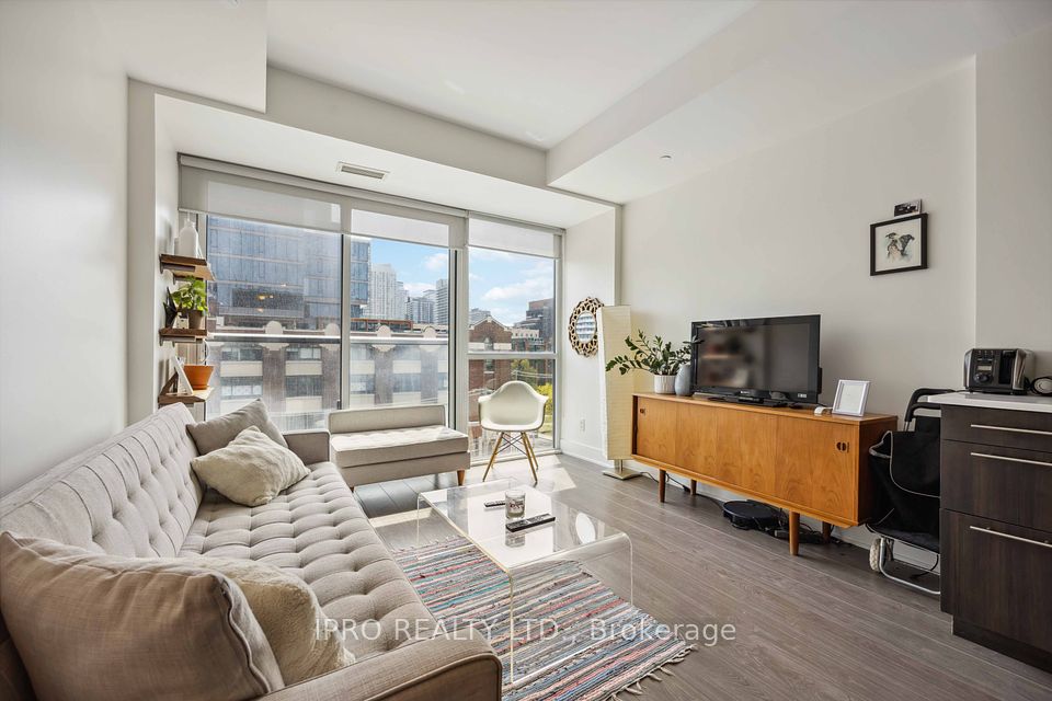 508 Wellington