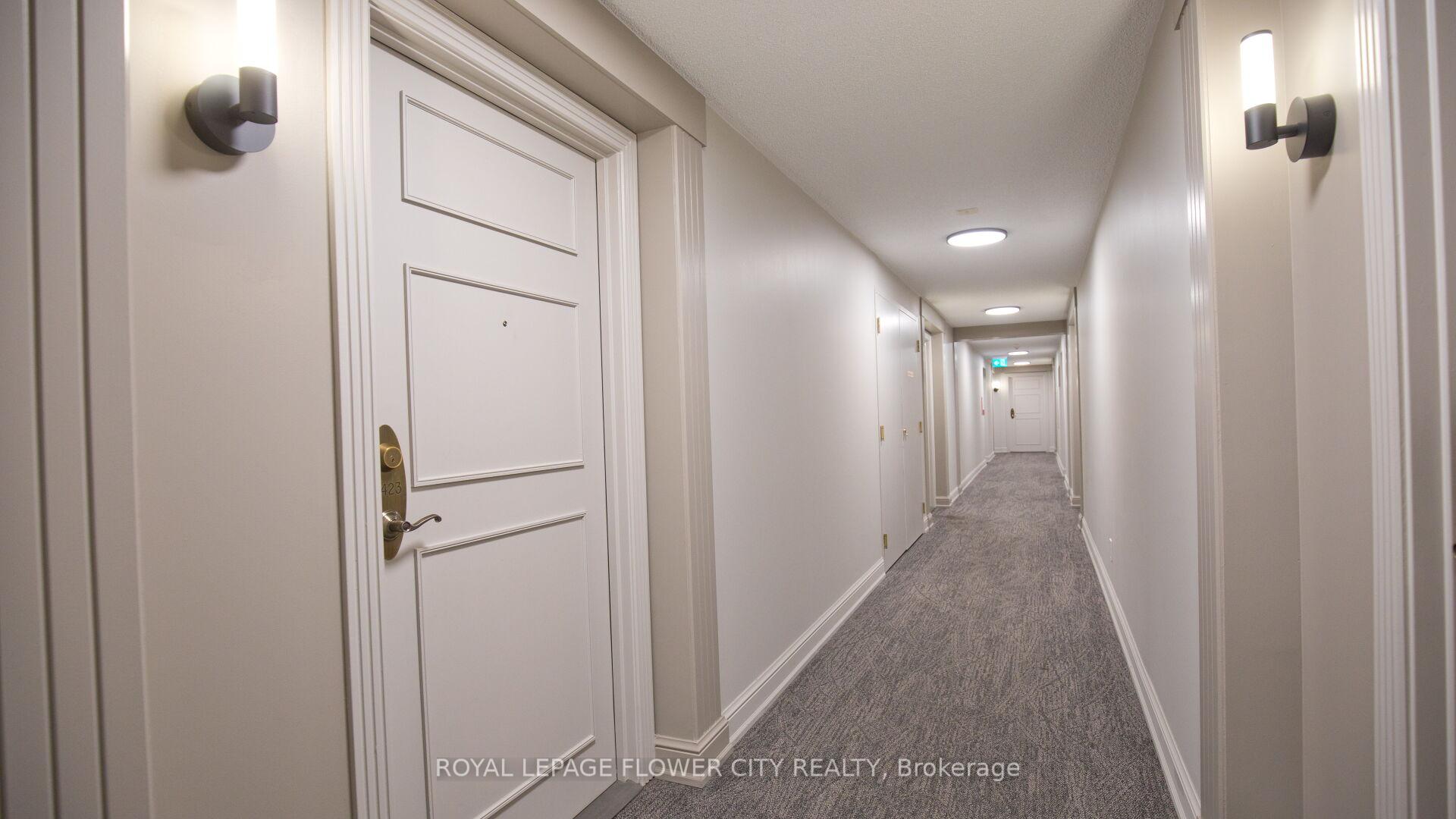 2 Bedrooms Condo at 700 Humberwood, Toronto For sale