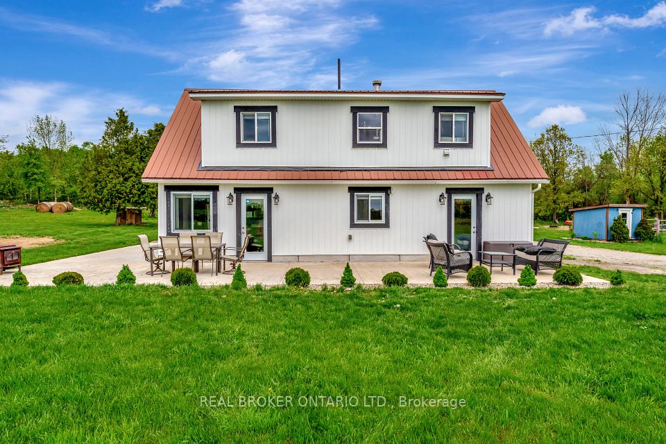 174 County 1 Road, Elizabethtown-Kitley, ON K0E 1Y0