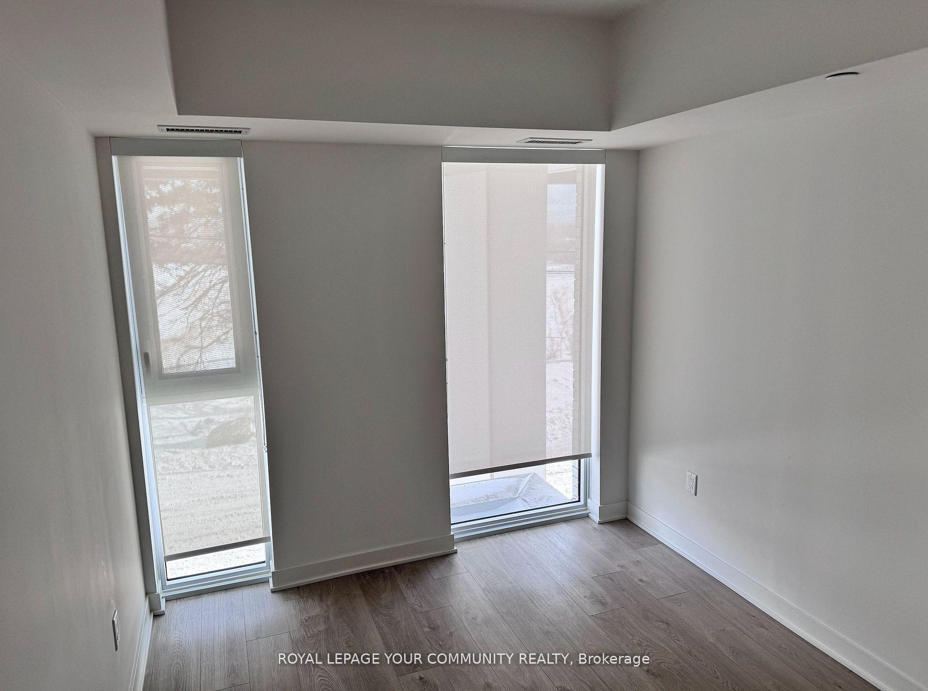 3 Bedrooms Condo at 36 Zorra, Toronto For sale