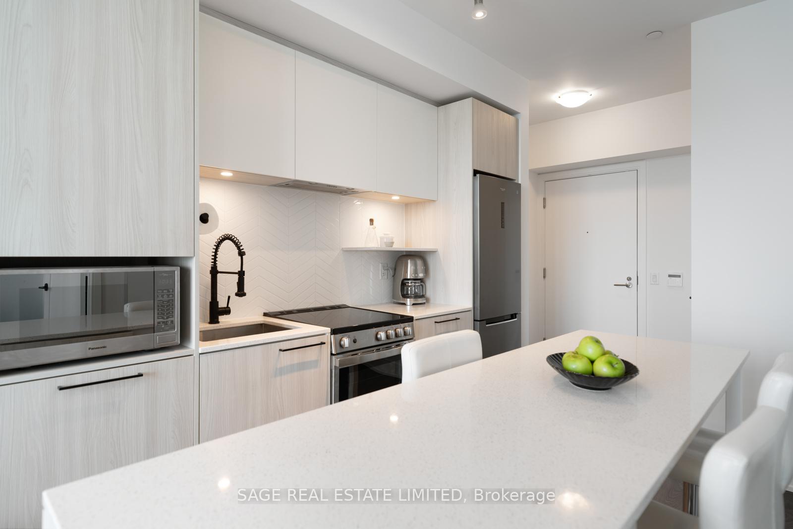 1 Bedroom Condo at 70 Annie Craig, Toronto For sale