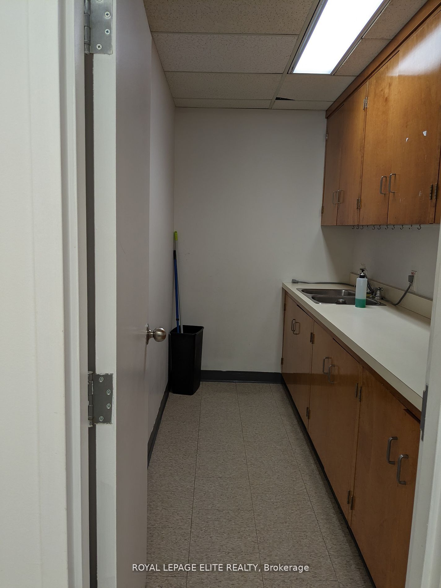 1150 EGLINTON Avenue, #210