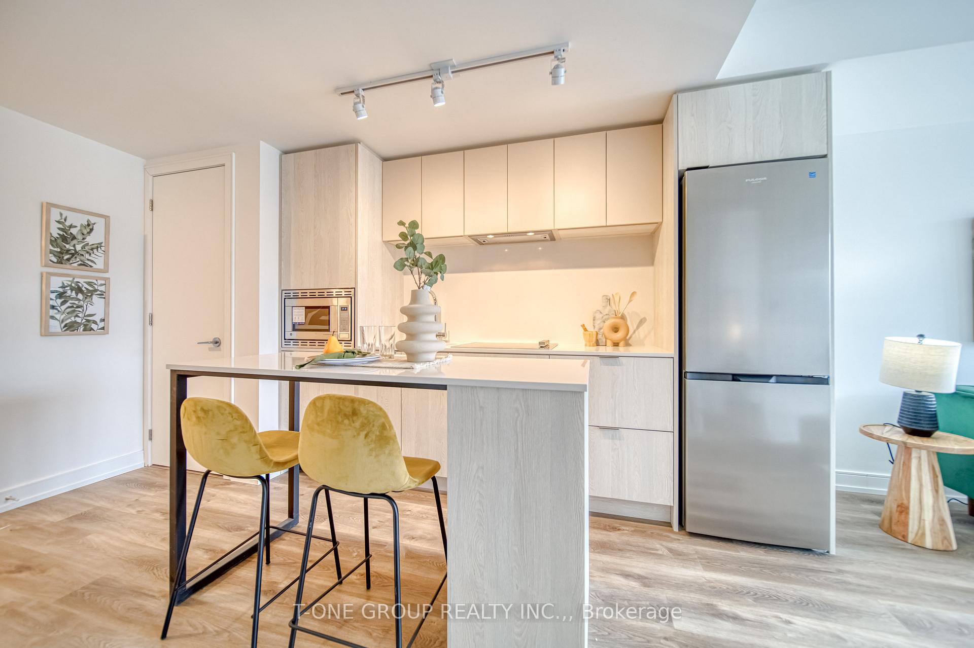 2 Bedrooms Condo at 1 Jarvis, Hamilton For sale