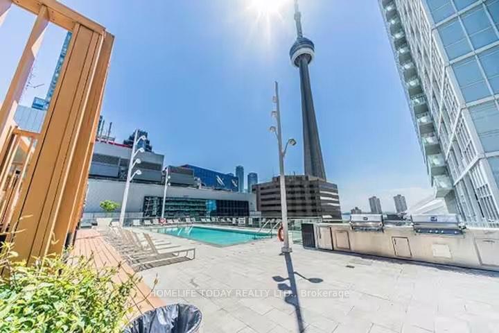3 Bedrooms Condo at 300 Front, Toronto For sale