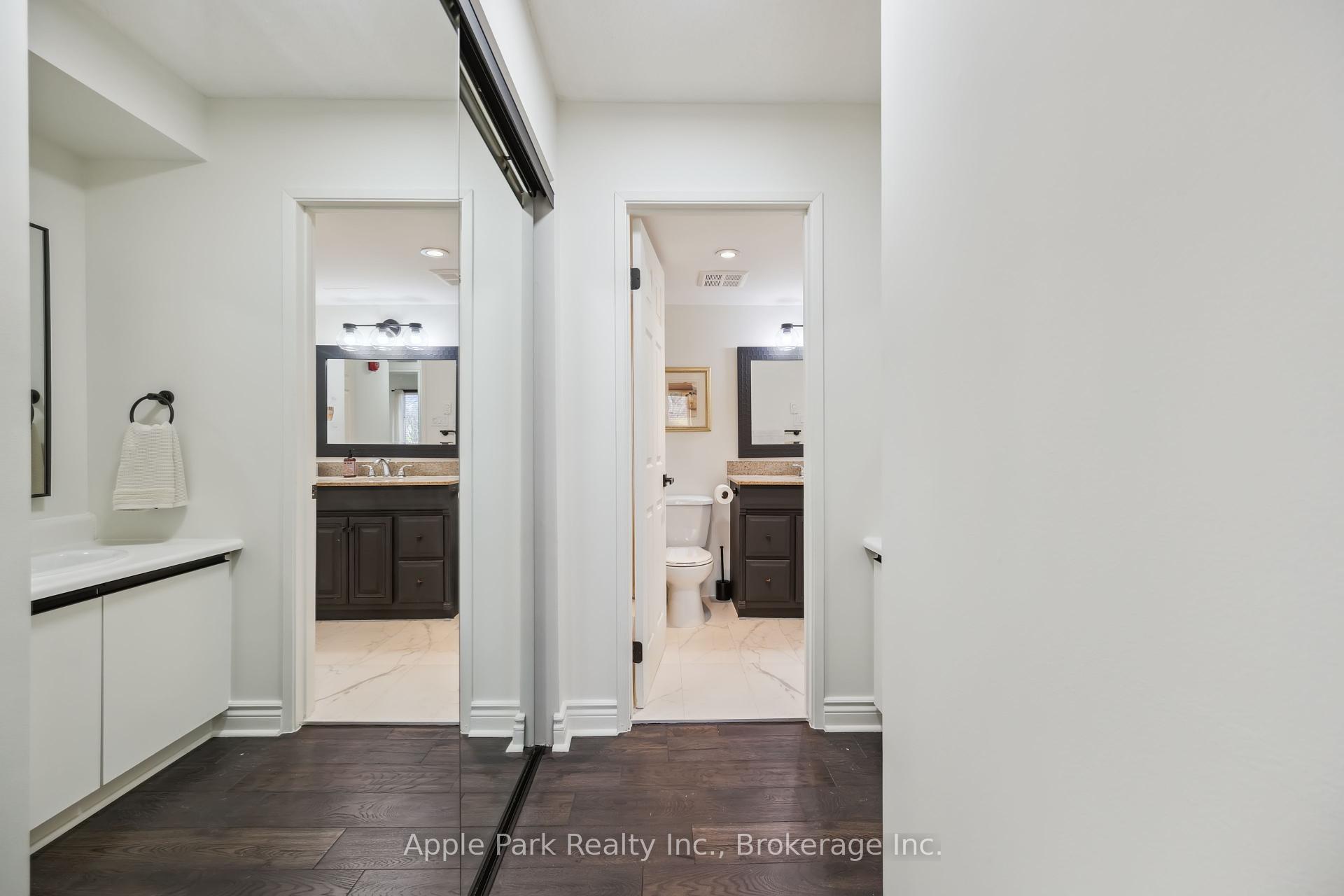 2 Bedrooms Condo at 1450 Glen Abbey,  Oakville For sale