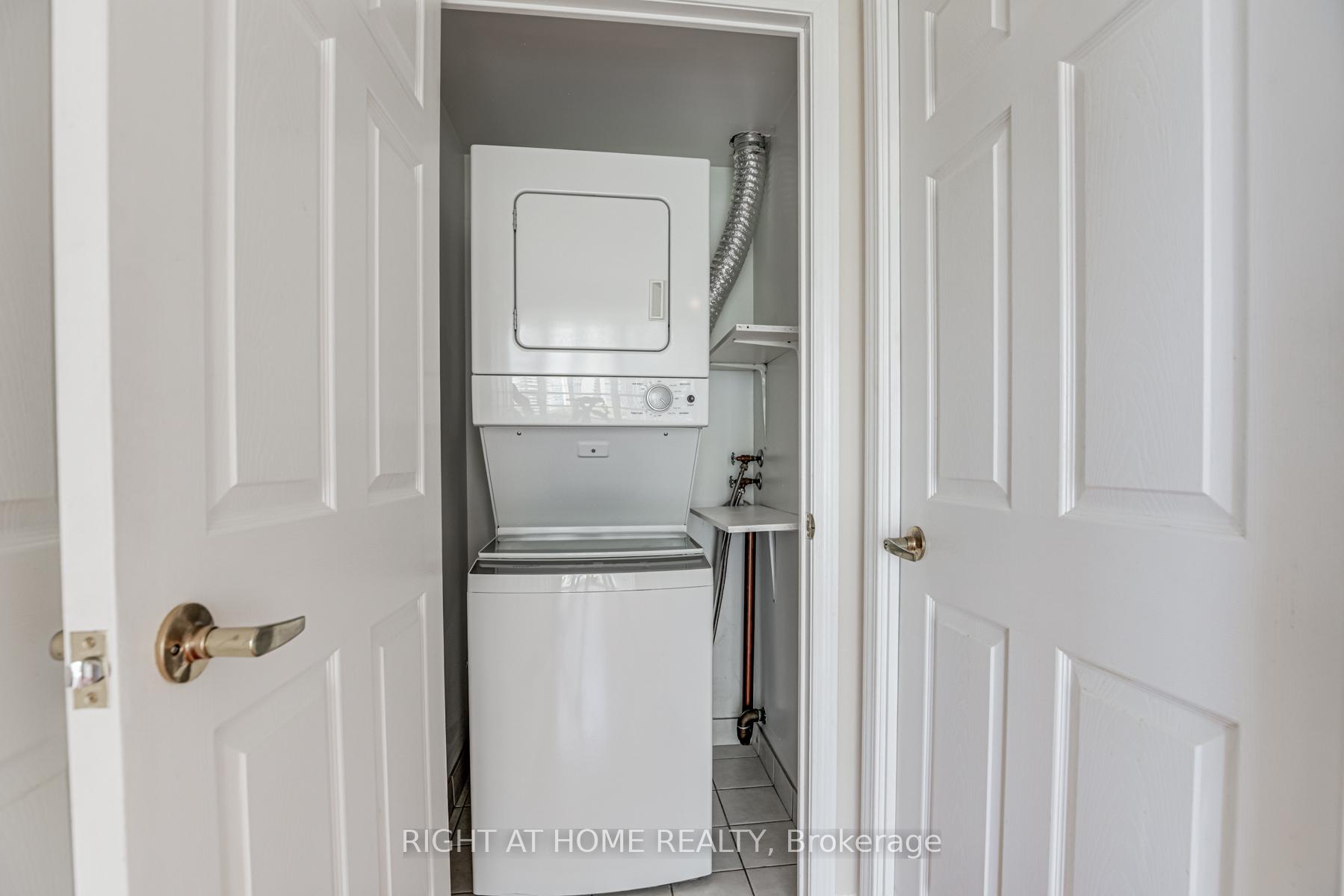 1 Bedroom Condo at 28 Olive, Toronto For sale