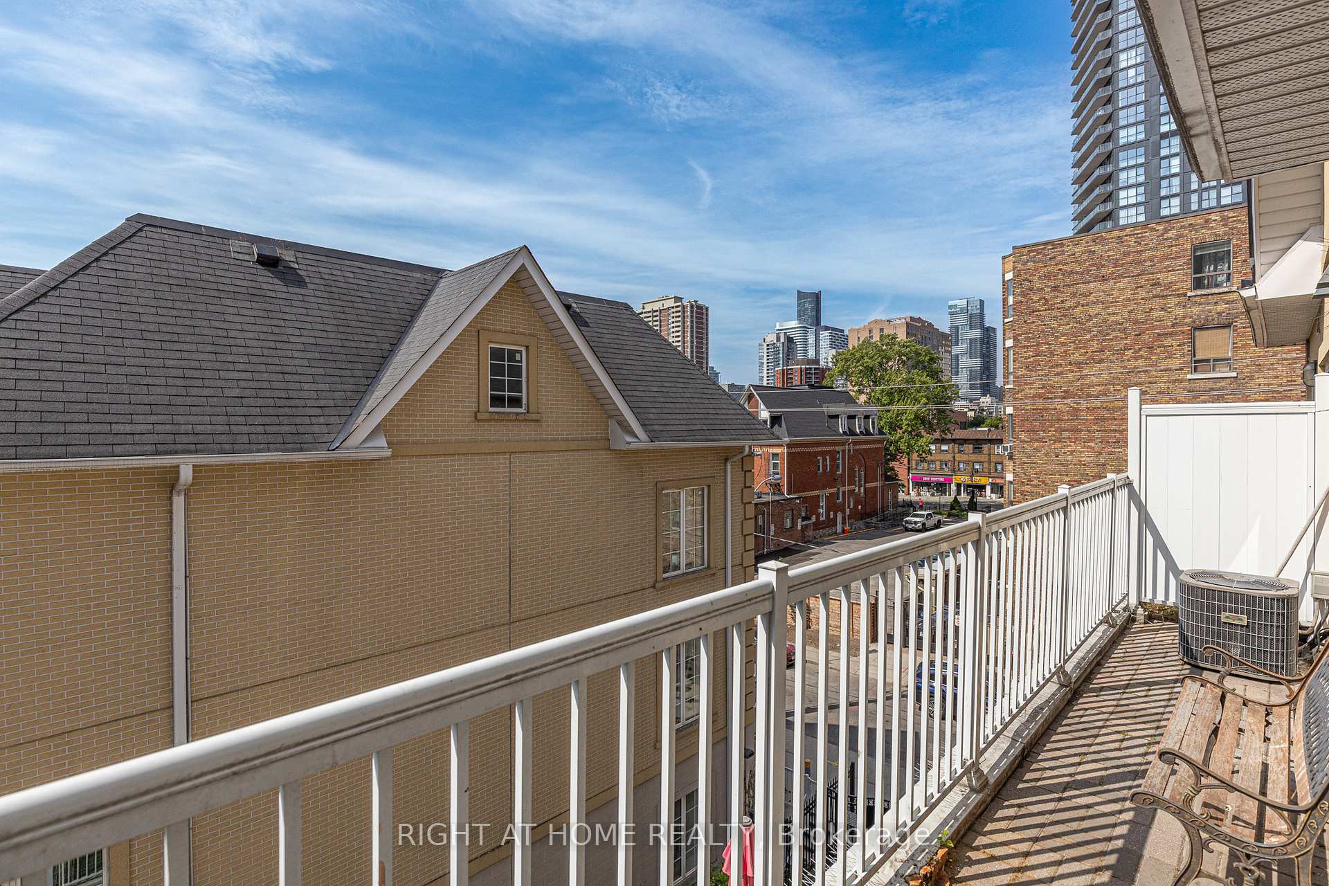 3 Bedrooms Condo at 205 Wellesley, Toronto For sale