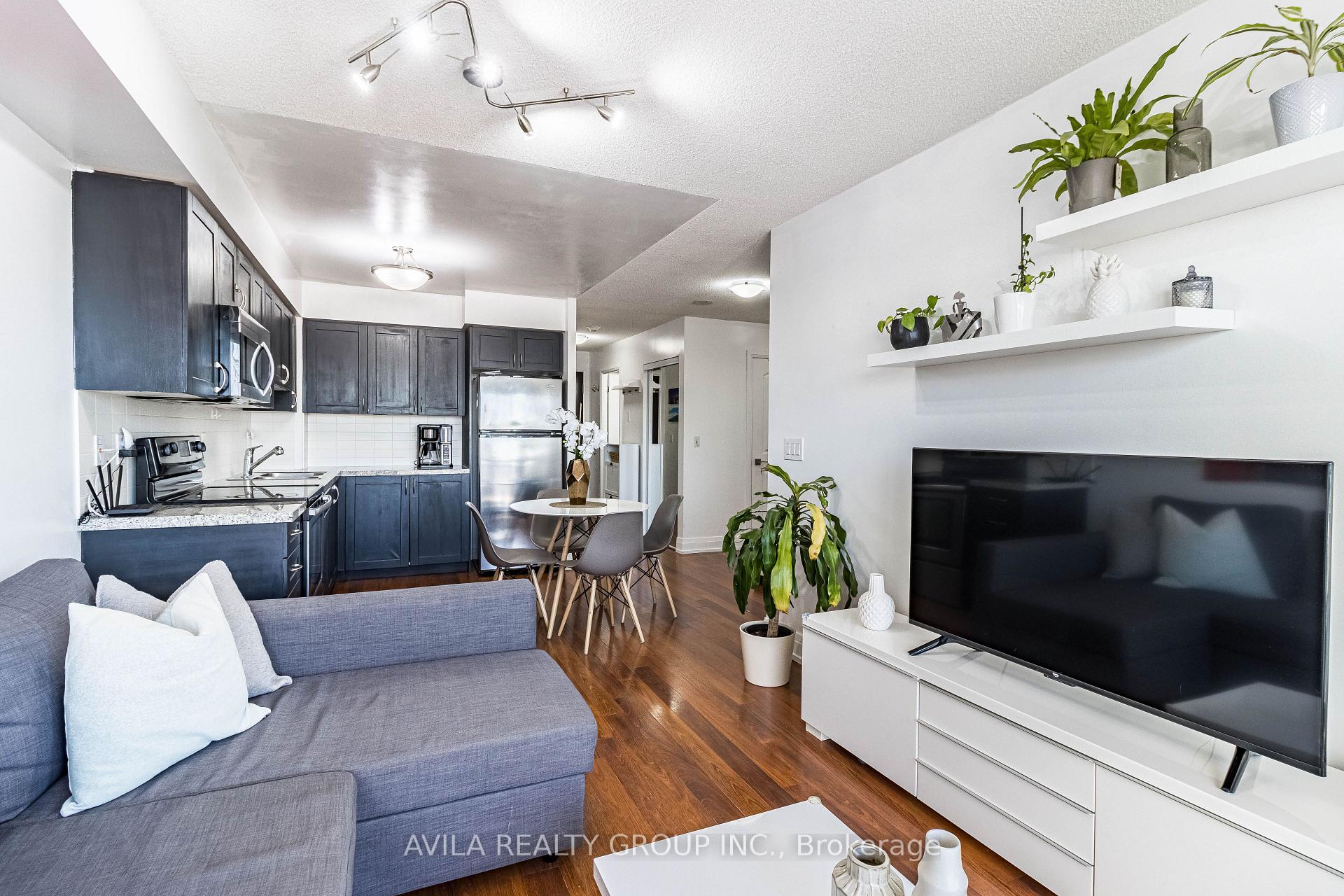 3 Bedrooms Condo at 1 De Boers, Toronto For sale