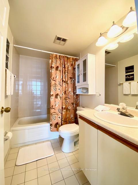 2 Bedrooms Condo at 330 Rathburn,  Mississauga For sale